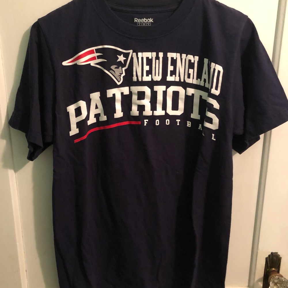 NE Patriots Shirt- Never Worn